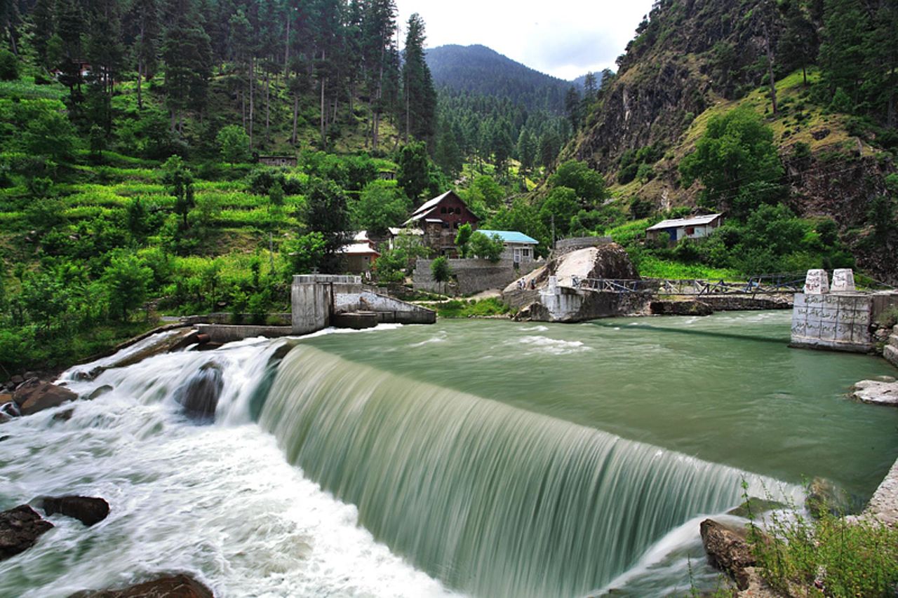 Kashmir Spring Escape – 05 Days Neelum Valley and Shogran - Image 1